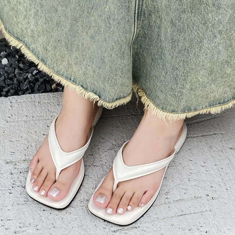 Infradito da donna con punta q - Kids Outdoor Shoes recensione e prezzo